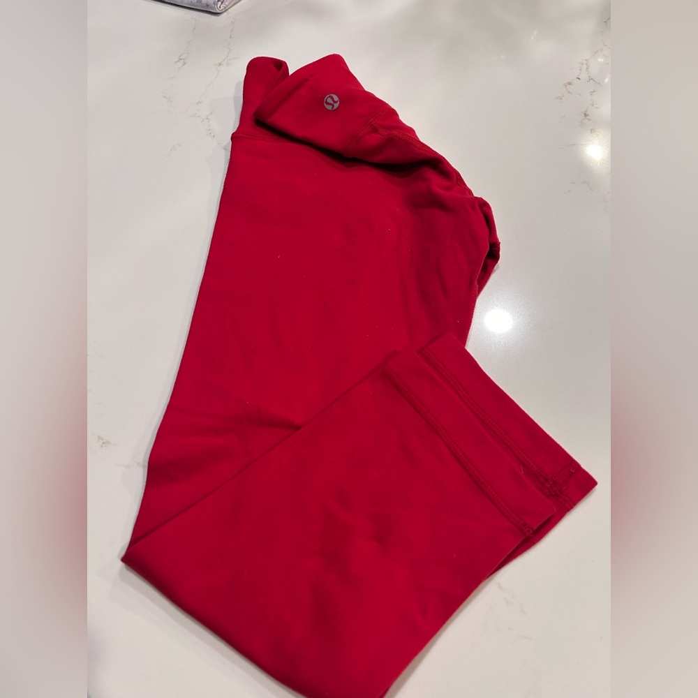 Lululemon Wunder Under size 6